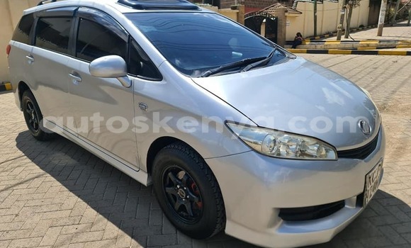 Nunua Ilio tumika Toyota Wish Fedha Gari ndani ya Nairobi nchini Nairobi