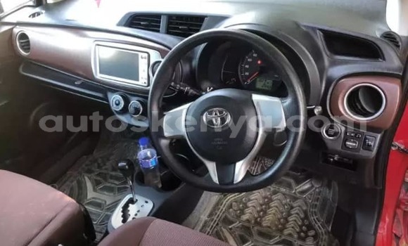 Nunua Ilio tumika Toyota Vitz Nyekundu Gari ndani ya Mombasa nchini Kenya ya Pwani Nunua Ilio tumika Toyota Vitz Nyekundu Gari ndani ya Mombasa nchini Kenya ya Pwani