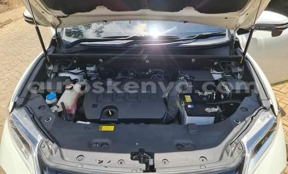 Buy Used Toyota Harrier White Car in Nairobi in Nairobi Buy Used Toyota Harrier White Car in Nairobi in Nairobi