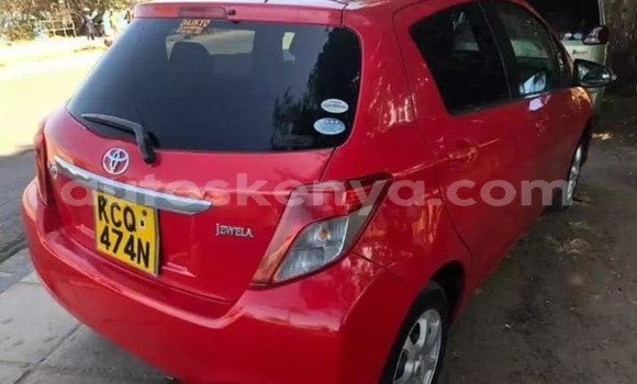 Nunua Ilio tumika Toyota Vitz Nyekundu Gari ndani ya Mombasa nchini Kenya ya Pwani Nunua Ilio tumika Toyota Vitz Nyekundu Gari ndani ya Mombasa nchini Kenya ya Pwani