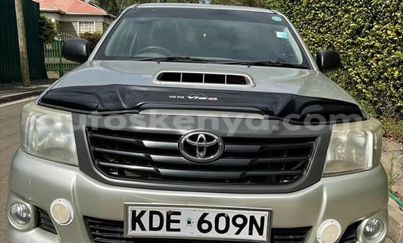 Buy Used Toyota Hilux Silver Car in Nairobi in Nairobi Buy Used Toyota Hilux Silver Car in Nairobi in Nairobi