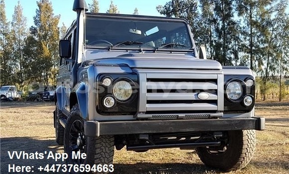 Buy Used Land Rover Defender Silver Car in Nairobi in Nairobi Buy Used Land Rover Defender Silver Car in Nairobi in Nairobi