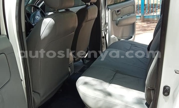 Buy Used Toyota Hilux White Car in Nairobi in Nairobi Buy Used Toyota Hilux White Car in Nairobi in Nairobi