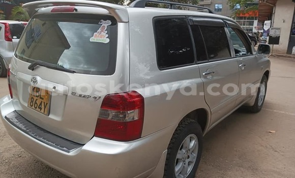 Buy Used Toyota Kluger Silver Car in Nairobi in Nairobi