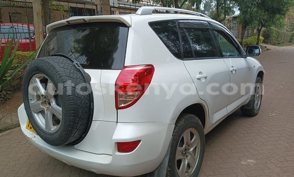 Buy Used Toyota RAV4 White Car in Nairobi in Nairobi Buy Used Toyota RAV4 White Car in Nairobi in Nairobi