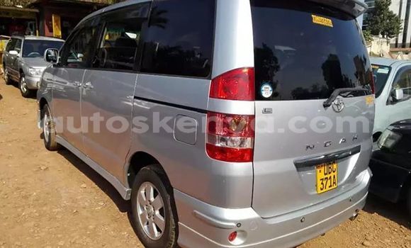 Nunua Ilio tumika Toyota Noah Fedha Gari ndani ya Mombasa nchini Kenya ya Pwani Nunua Ilio tumika Toyota Noah Fedha Gari ndani ya Mombasa nchini Kenya ya Pwani