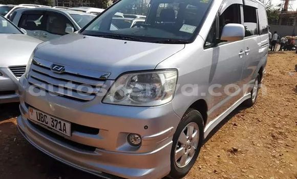 Nunua Ilio tumika Toyota Noah Fedha Gari ndani ya Mombasa nchini Kenya ya Pwani Nunua Ilio tumika Toyota Noah Fedha Gari ndani ya Mombasa nchini Kenya ya Pwani