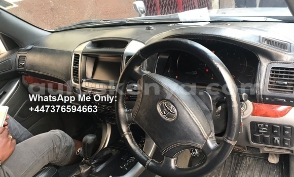 Nunua Ilio tumika Toyota Land Cruiser Prado Fedha Gari ndani ya Nairobi nchini Nairobi Nunua Ilio tumika Toyota Land Cruiser Prado Fedha Gari ndani ya Nairobi nchini Nairobi