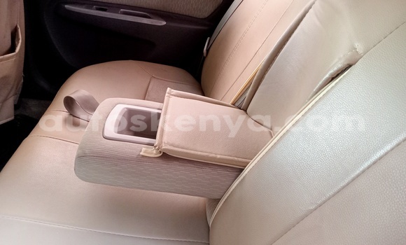 Oofamaa Toyota Belta White Makiinaa iti Mombasa keessatti Coastal Kenya keessatti Oofamaa Toyota Belta White Makiinaa iti Mombasa keessatti Coastal Kenya keessatti