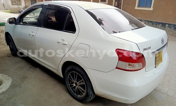 Oofamaa Toyota Belta White Makiinaa iti Mombasa keessatti Coastal Kenya keessatti Oofamaa Toyota Belta White Makiinaa iti Mombasa keessatti Coastal Kenya keessatti