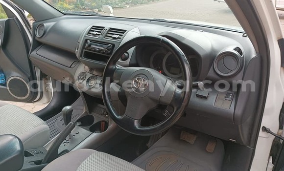 Buy Used Toyota RAV4 White Car in Nairobi in Nairobi Buy Used Toyota RAV4 White Car in Nairobi in Nairobi