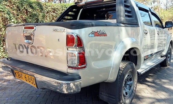 Buy Used Toyota Hilux Silver Car in Nairobi in Nairobi Buy Used Toyota Hilux Silver Car in Nairobi in Nairobi