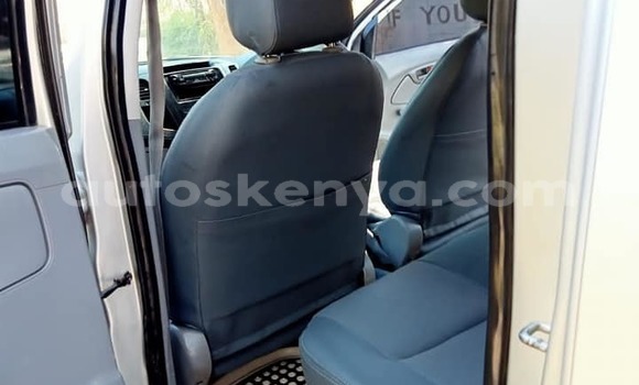 Buy Used Toyota Hilux Silver Car in Nairobi in Nairobi Buy Used Toyota Hilux Silver Car in Nairobi in Nairobi