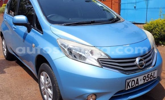 Oofamaa Nissan Note Blue Makiinaa iti Nairobi keessatti Nairobi keessatti