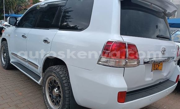 Buy Used Toyota Land Cruiser White Car in Nairobi in Nairobi Buy Used Toyota Land Cruiser White Car in Nairobi in Nairobi