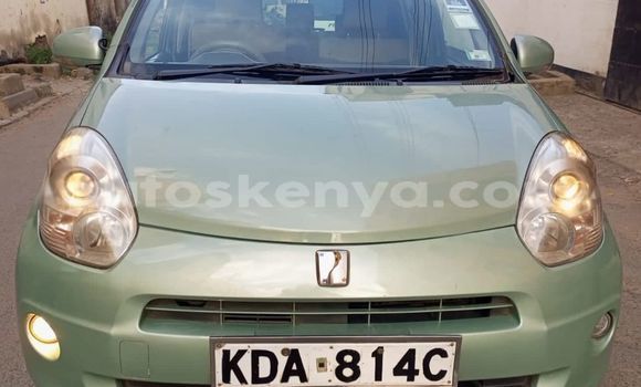 Oofamaa Toyota Passo Green Makiinaa iti Nairobi keessatti Nairobi keessatti