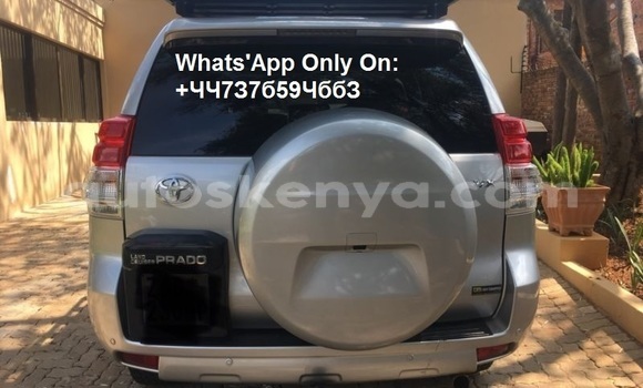 Nunua Ilio tumika Toyota Land Cruiser Prado Fedha Gari ndani ya Nairobi nchini Nairobi Nunua Ilio tumika Toyota Land Cruiser Prado Fedha Gari ndani ya Nairobi nchini Nairobi