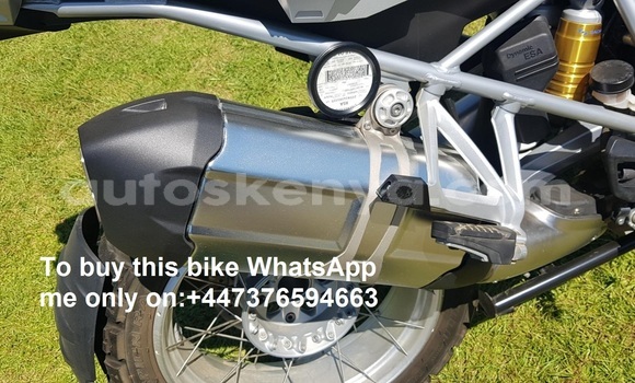 Nunua Ilio tumika BMW R1200GS Adventure Fedha Bike ndani ya Nairobi nchini Nairobi Nunua Ilio tumika BMW R1200GS Adventure Fedha Bike ndani ya Nairobi nchini Nairobi