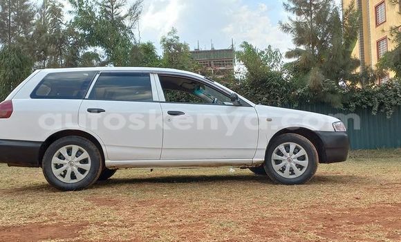 Nunua Ilio tumika Nissan AD Nyeupe Gari ndani ya Nairobi nchini Nairobi