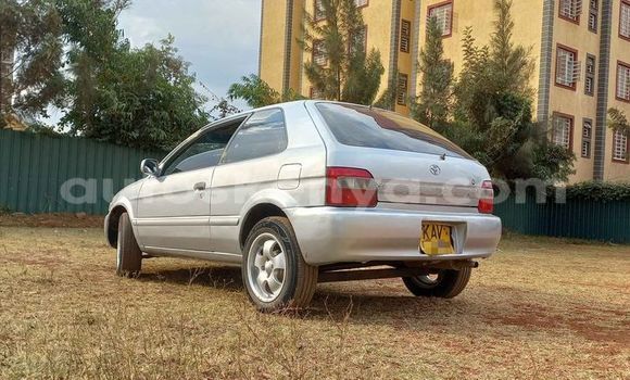 Nunua Ilio tumika Toyota Corsa Fedha Gari ndani ya Nairobi nchini Nairobi Nunua Ilio tumika Toyota Corsa Fedha Gari ndani ya Nairobi nchini Nairobi