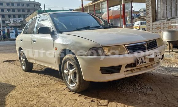 Nunua Ilio tumika Mitsubishi Lancer Beige Gari ndani ya Nairobi nchini Nairobi Nunua Ilio tumika Mitsubishi Lancer Beige Gari ndani ya Nairobi nchini Nairobi
