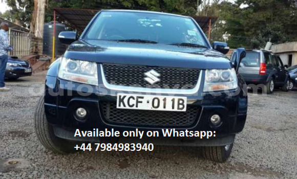 Nunua Ilio tumika Suzuki Escudo Nyeusi Gari ndani ya Nairobi nchini Nairobi