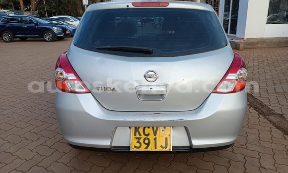 Nunua Ilio tumika Nissan tiida Fedha Gari ndani ya Nairobi nchini Nairobi Nunua Ilio tumika Nissan tiida Fedha Gari ndani ya Nairobi nchini Nairobi