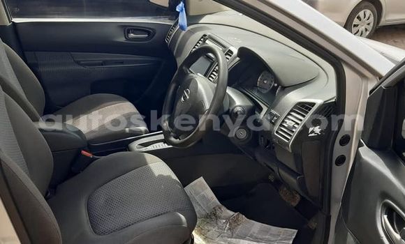 Nunua Ilio tumika Nissan Wingroad Fedha Gari ndani ya Nairobi nchini Nairobi Nunua Ilio tumika Nissan Wingroad Fedha Gari ndani ya Nairobi nchini Nairobi