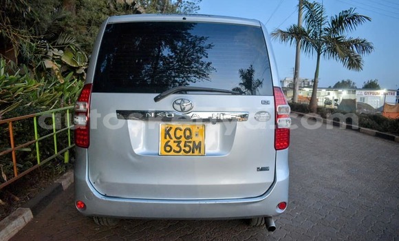 Nunua Ilio tumika Toyota Noah Fedha Gari ndani ya Nairobi nchini Nairobi Nunua Ilio tumika Toyota Noah Fedha Gari ndani ya Nairobi nchini Nairobi