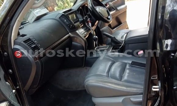 Nunua Ilio tumika Toyota Land Cruiser Nyeusi Gari ndani ya Nairobi nchini Nairobi Nunua Ilio tumika Toyota Land Cruiser Nyeusi Gari ndani ya Nairobi nchini Nairobi