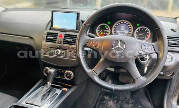 Oofamaa Mercedes‒Benz E–Class Black Makiinaa iti Nairobi keessatti Nairobi keessatti Oofamaa Mercedes‒Benz E–Class Black Makiinaa iti Nairobi keessatti Nairobi keessatti