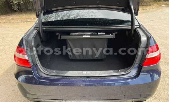 Oofamaa Mercedes‒Benz E–Class Blue Makiinaa iti Nairobi keessatti Nairobi keessatti Oofamaa Mercedes‒Benz E–Class Blue Makiinaa iti Nairobi keessatti Nairobi keessatti