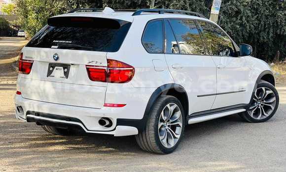 Oofamaa BMW X5 White Makiinaa iti Nairobi keessatti Nairobi keessatti Oofamaa BMW X5 White Makiinaa iti Nairobi keessatti Nairobi keessatti