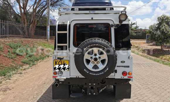 Oofamaa Land Rover Defender White Makiinaa iti Nairobi keessatti Nairobi keessatti Oofamaa Land Rover Defender White Makiinaa iti Nairobi keessatti Nairobi keessatti