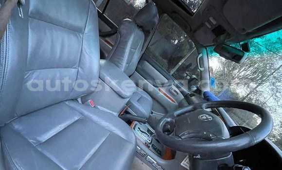 Oofamaa Toyota Land Cruiser Blue Makiinaa iti Nairobi keessatti Nairobi keessatti Oofamaa Toyota Land Cruiser Blue Makiinaa iti Nairobi keessatti Nairobi keessatti