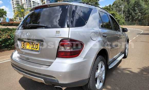 Oofamaa Mercedes‒Benz ML–Class Silver Makiinaa iti Nairobi keessatti Nairobi keessatti Oofamaa Mercedes‒Benz ML–Class Silver Makiinaa iti Nairobi keessatti Nairobi keessatti