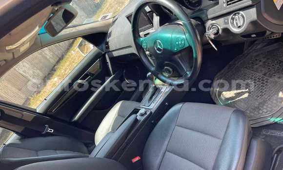 Oofamaa Mercedes‒Benz C–Class Silver Makiinaa iti Nairobi keessatti Nairobi keessatti Oofamaa Mercedes‒Benz C–Class Silver Makiinaa iti Nairobi keessatti Nairobi keessatti