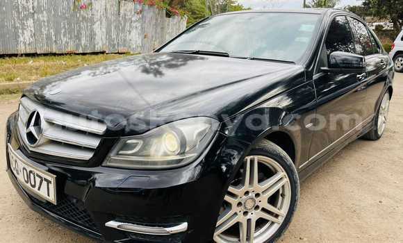 Oofamaa Mercedes‒Benz C–Class Black Makiinaa iti Nairobi keessatti Nairobi keessatti Oofamaa Mercedes‒Benz C–Class Black Makiinaa iti Nairobi keessatti Nairobi keessatti