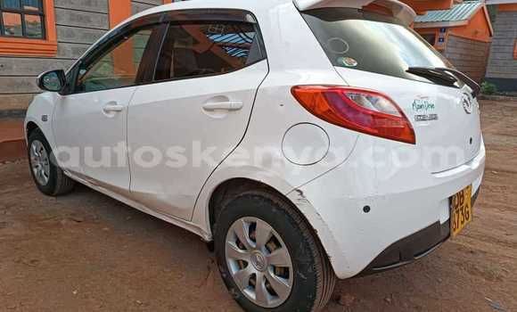 Oofamaa Mazda Demio White Makiinaa iti Nairobi keessatti Nairobi keessatti Oofamaa Mazda Demio White Makiinaa iti Nairobi keessatti Nairobi keessatti
