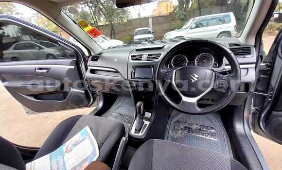 Oofamaa Suzuki Swift Silver Makiinaa iti Nairobi keessatti Nairobi keessatti Oofamaa Suzuki Swift Silver Makiinaa iti Nairobi keessatti Nairobi keessatti