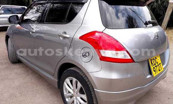 Oofamaa Suzuki Swift Silver Makiinaa iti Nairobi keessatti Nairobi keessatti Oofamaa Suzuki Swift Silver Makiinaa iti Nairobi keessatti Nairobi keessatti