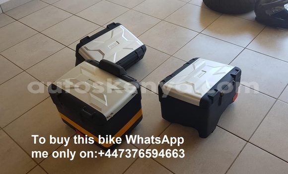 Oofamaa BMW R1200GS Adventure Silver Doqdoqqee iti Nairobi keessatti Nairobi keessatti Oofamaa BMW R1200GS Adventure Silver Doqdoqqee iti Nairobi keessatti Nairobi keessatti