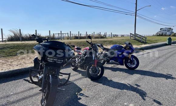 Buy Import Yamaha YZF Blue Bike in Nairobi in Nairobi Buy Import Yamaha YZF Blue Bike in Nairobi in Nairobi