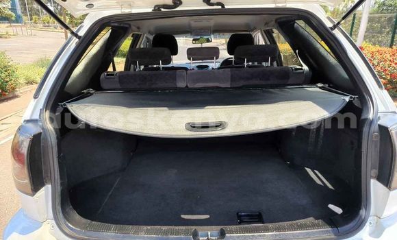 Nunua Ilio tumika Toyota Harrier Nyeupe Gari ndani ya Nairobi nchini Nairobi Nunua Ilio tumika Toyota Harrier Nyeupe Gari ndani ya Nairobi nchini Nairobi