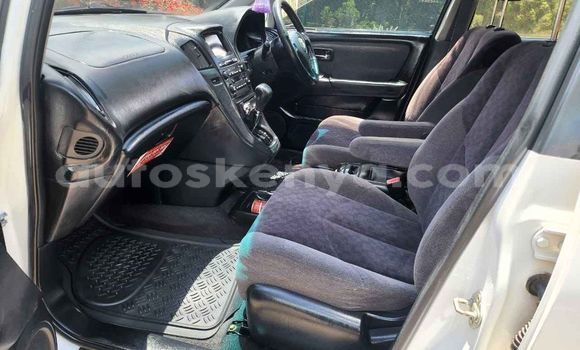 Nunua Ilio tumika Toyota Harrier Nyeupe Gari ndani ya Nairobi nchini Nairobi Nunua Ilio tumika Toyota Harrier Nyeupe Gari ndani ya Nairobi nchini Nairobi