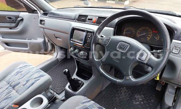 Nunua Ilio tumika Honda CR–V Fedha Gari ndani ya Nairobi nchini Nairobi Nunua Ilio tumika Honda CR–V Fedha Gari ndani ya Nairobi nchini Nairobi