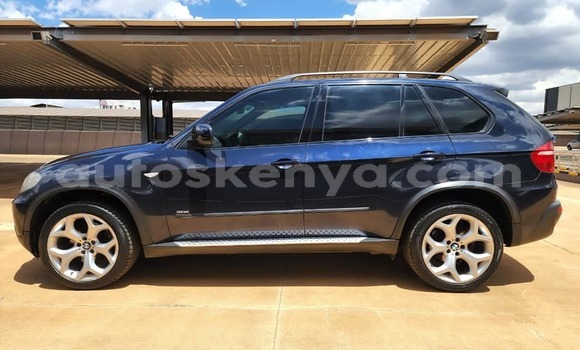Oofamaa BMW X5 Black Makiinaa iti Kiambu keessatti Central Kenya keessatti