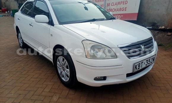 Oofamaa Toyota Premio White Makiinaa iti Kiambu keessatti Central Kenya keessatti
