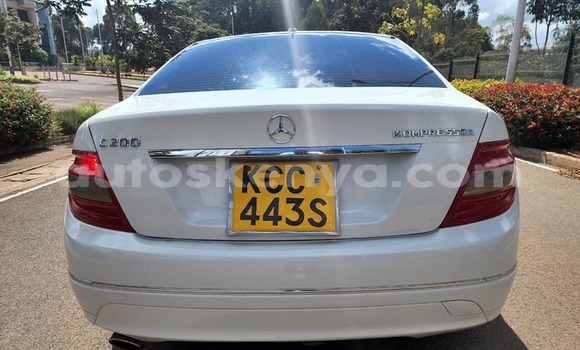 Buy Used Mercedes‒Benz C–Class White Car in Kiambu in Central Kenya Buy Used Mercedes‒Benz C–Class White Car in Kiambu in Central Kenya