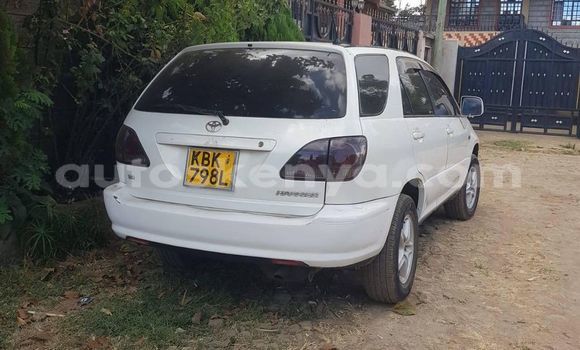 Oofamaa Toyota Harrier White Makiinaa iti Nairobi keessatti Nairobi keessatti Oofamaa Toyota Harrier White Makiinaa iti Nairobi keessatti Nairobi keessatti